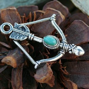 Turquoise Bow and Arrow Necklace Jewelry Silver